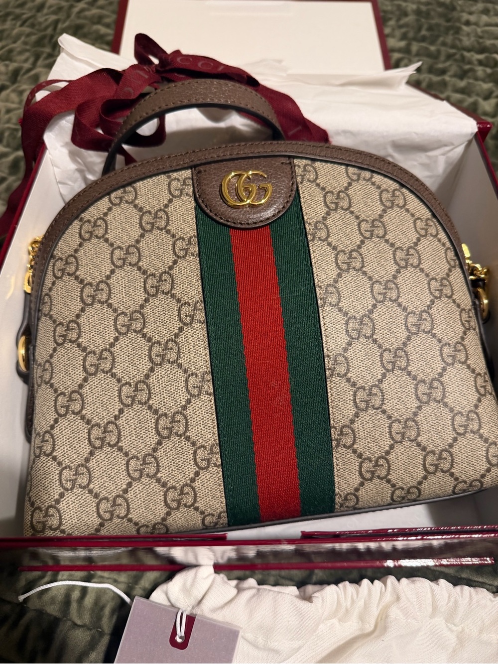 Like NEW Gucci Beige Crossbody with matching small wallet - Picture 6 of 13